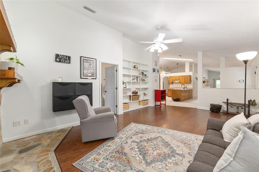 For Sale: $695,000 (4 beds, 3 baths, 2660 Square Feet)