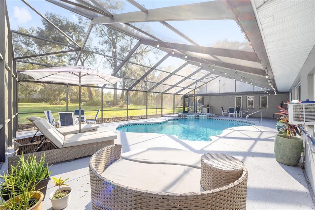 For Sale: $695,000 (4 beds, 3 baths, 2660 Square Feet)
