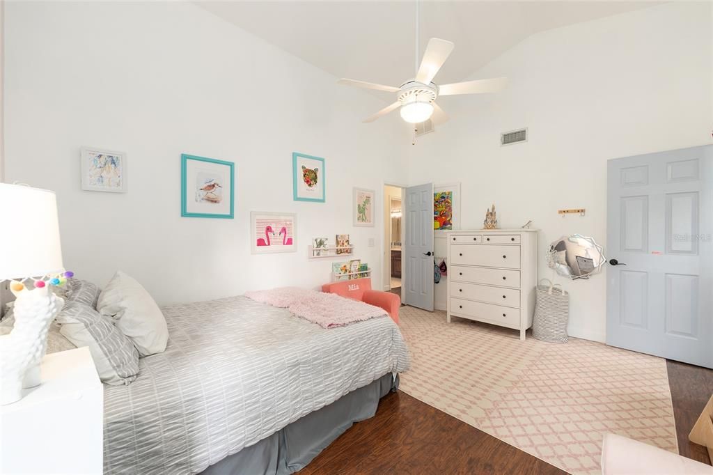 For Sale: $695,000 (4 beds, 3 baths, 2660 Square Feet)