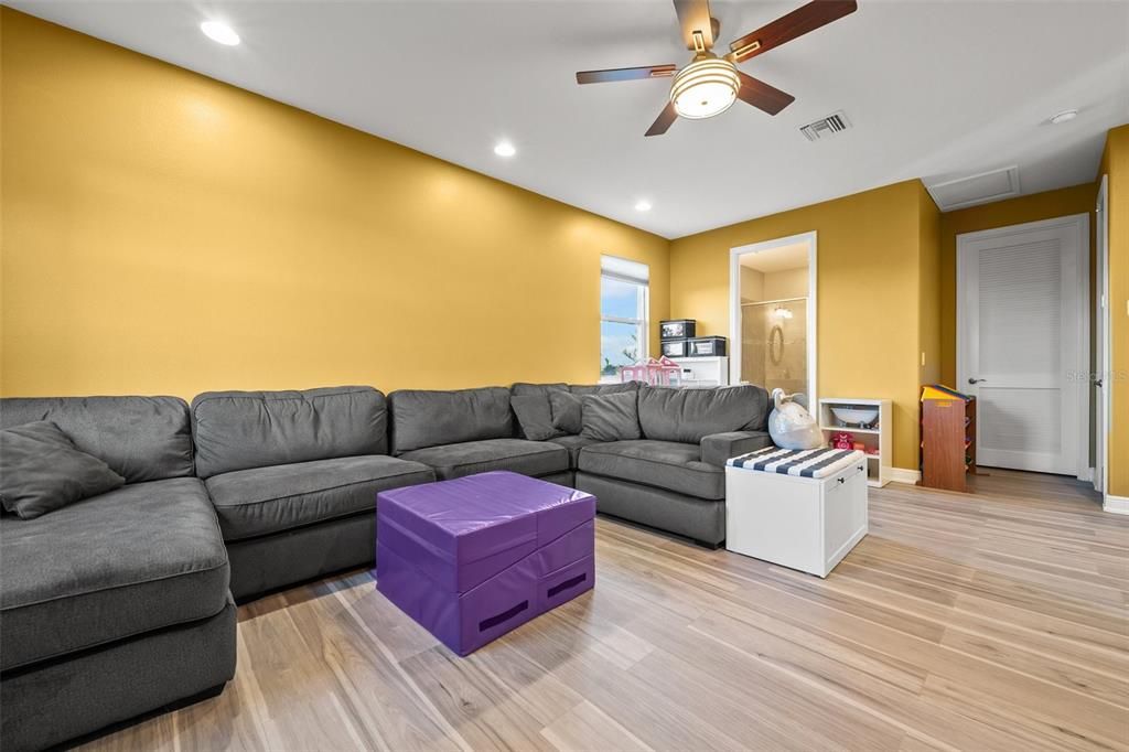 For Rent: $7,500 (4 beds, 4 baths, 4017 Square Feet)