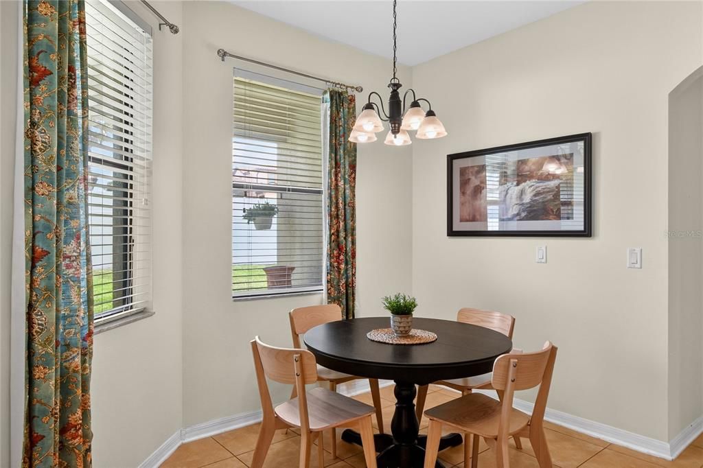 For Sale: $589,000 (4 beds, 3 baths, 3200 Square Feet)