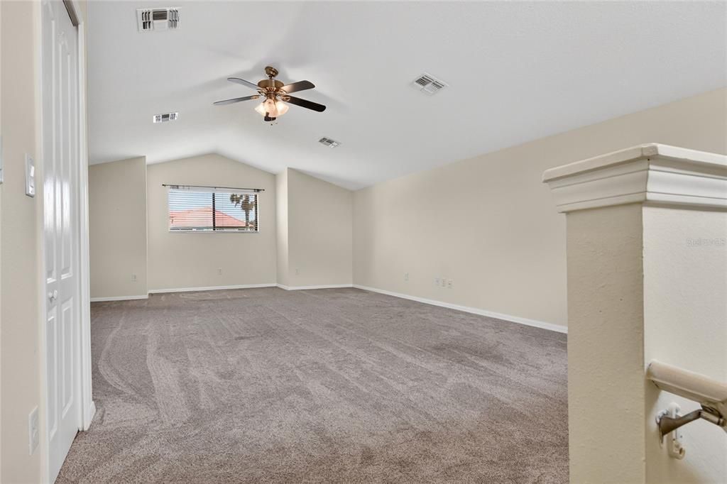 For Sale: $589,000 (4 beds, 3 baths, 3200 Square Feet)