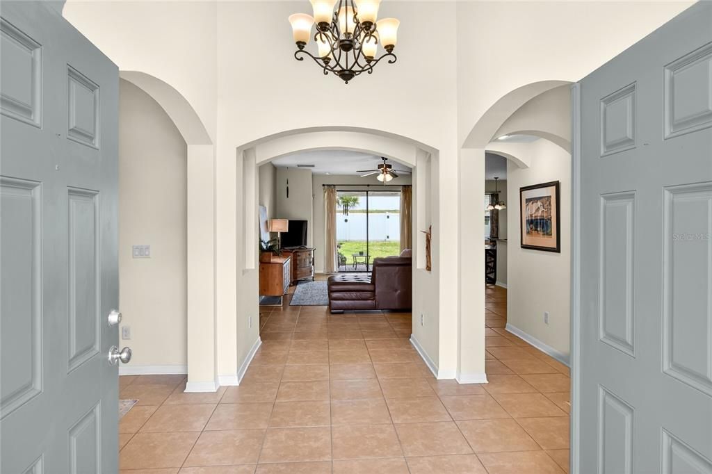 For Sale: $589,000 (4 beds, 3 baths, 3200 Square Feet)