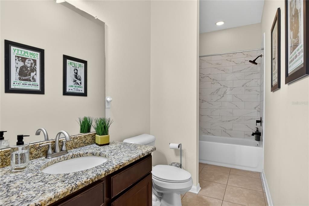 For Sale: $589,000 (4 beds, 3 baths, 3200 Square Feet)