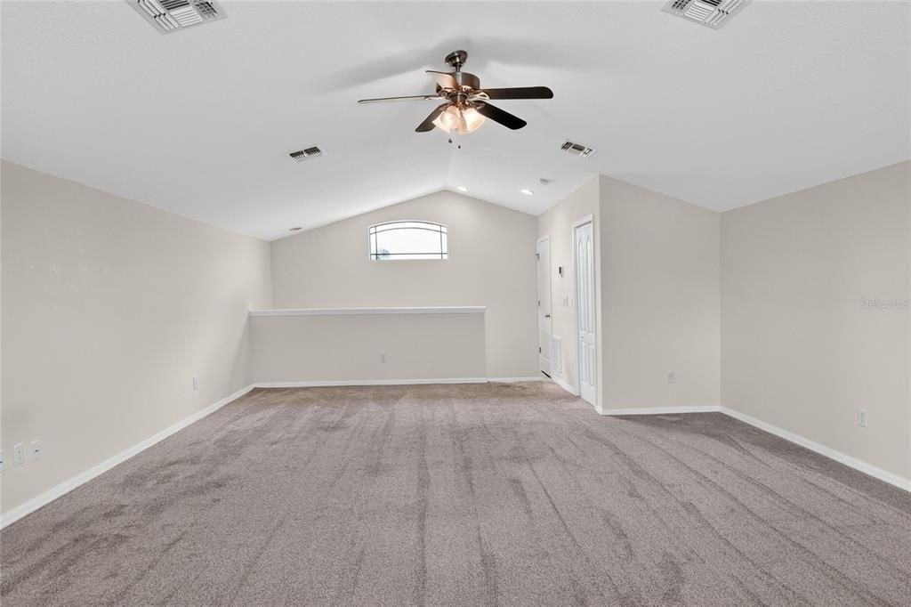 For Sale: $589,000 (4 beds, 3 baths, 3200 Square Feet)