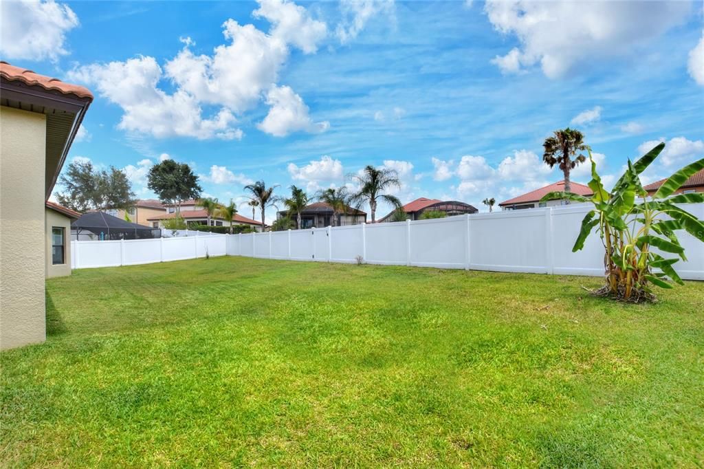 For Sale: $589,000 (4 beds, 3 baths, 3200 Square Feet)
