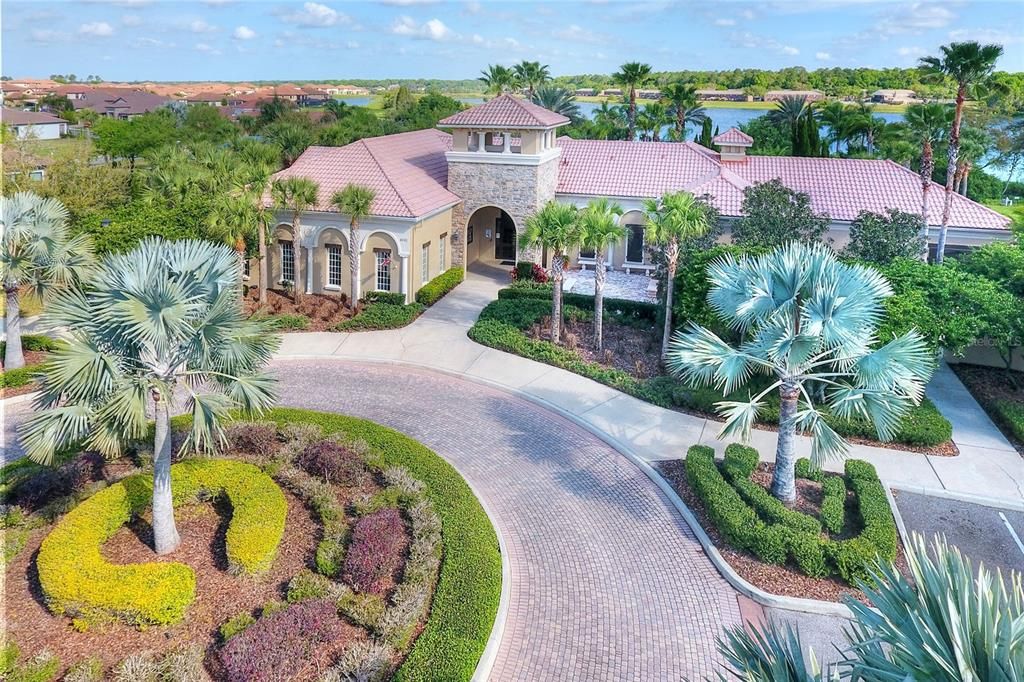 For Sale: $589,000 (4 beds, 3 baths, 3200 Square Feet)