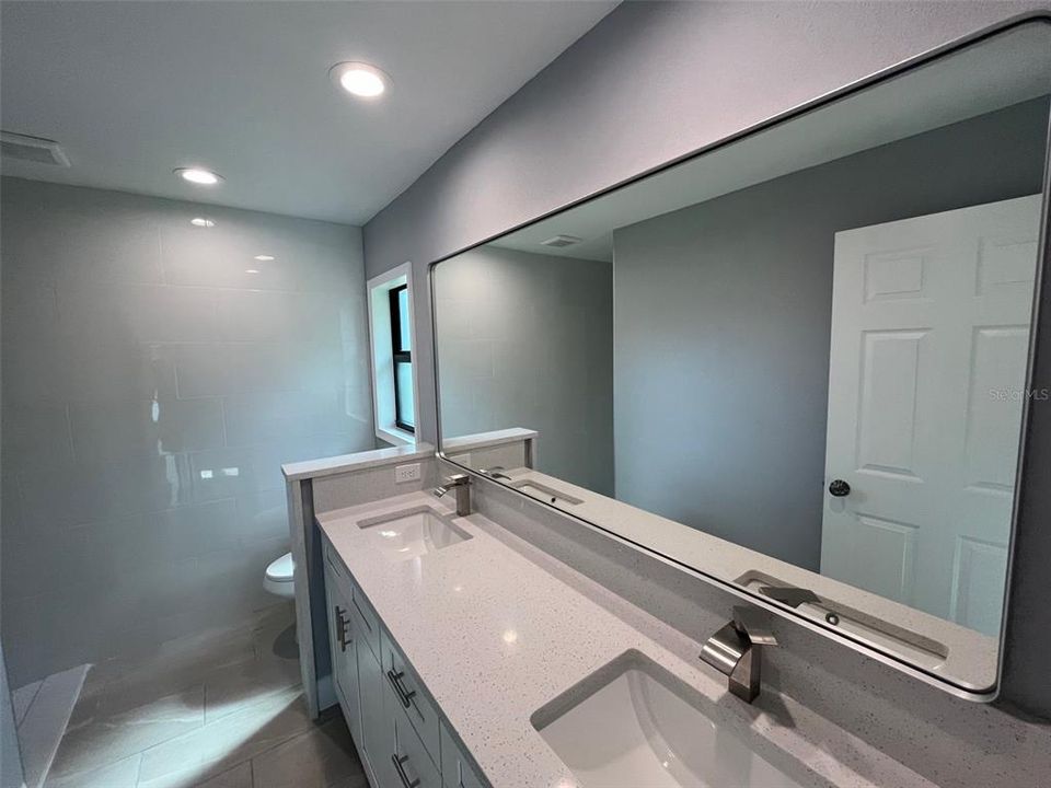 En Renta: $2,950 (3 camas, 2 baños, 1704 Pies cuadrados)