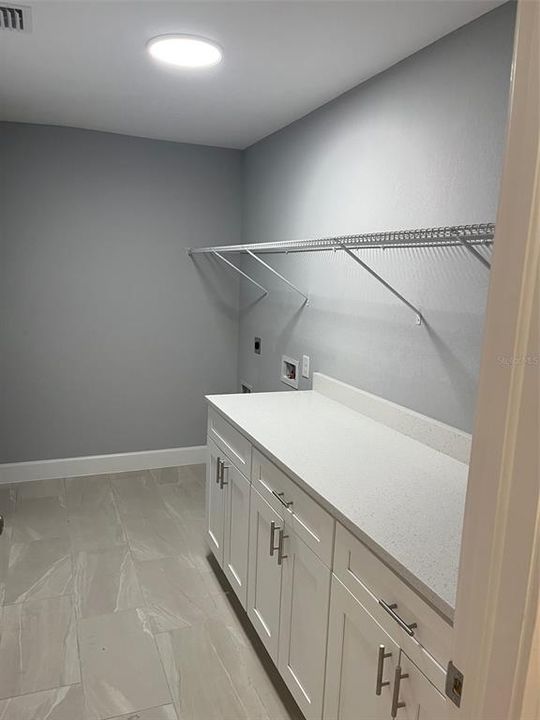 En Renta: $2,950 (3 camas, 2 baños, 1704 Pies cuadrados)
