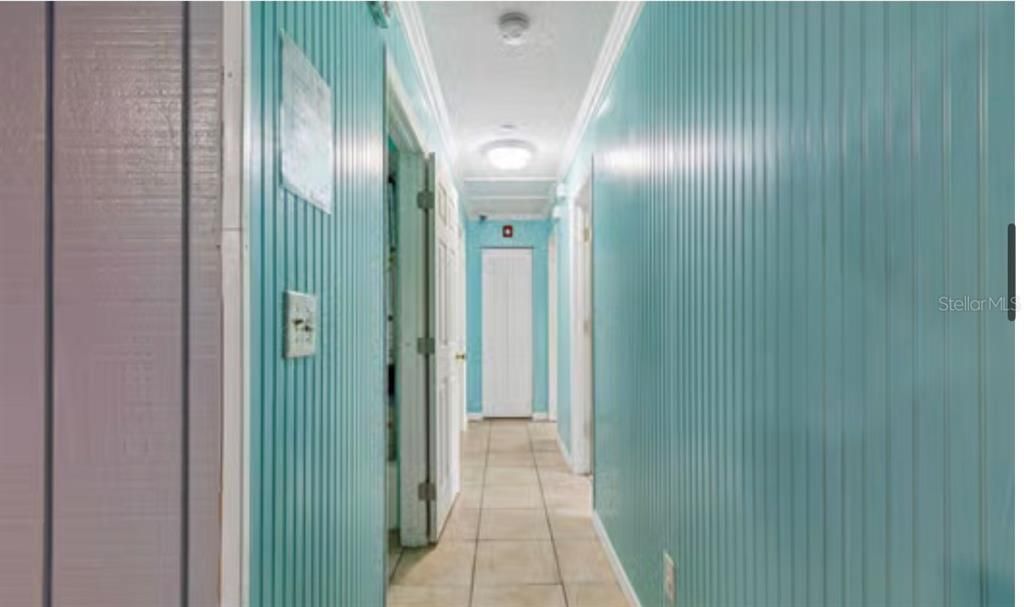 For Sale: $380,000 (3 beds, 2 baths, 1054 Square Feet)