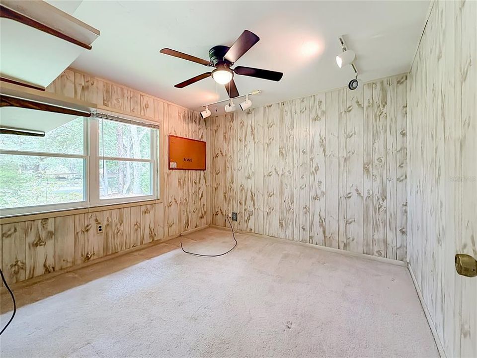 En Venta: $275,000 (3 camas, 2 baños, 1616 Pies cuadrados)