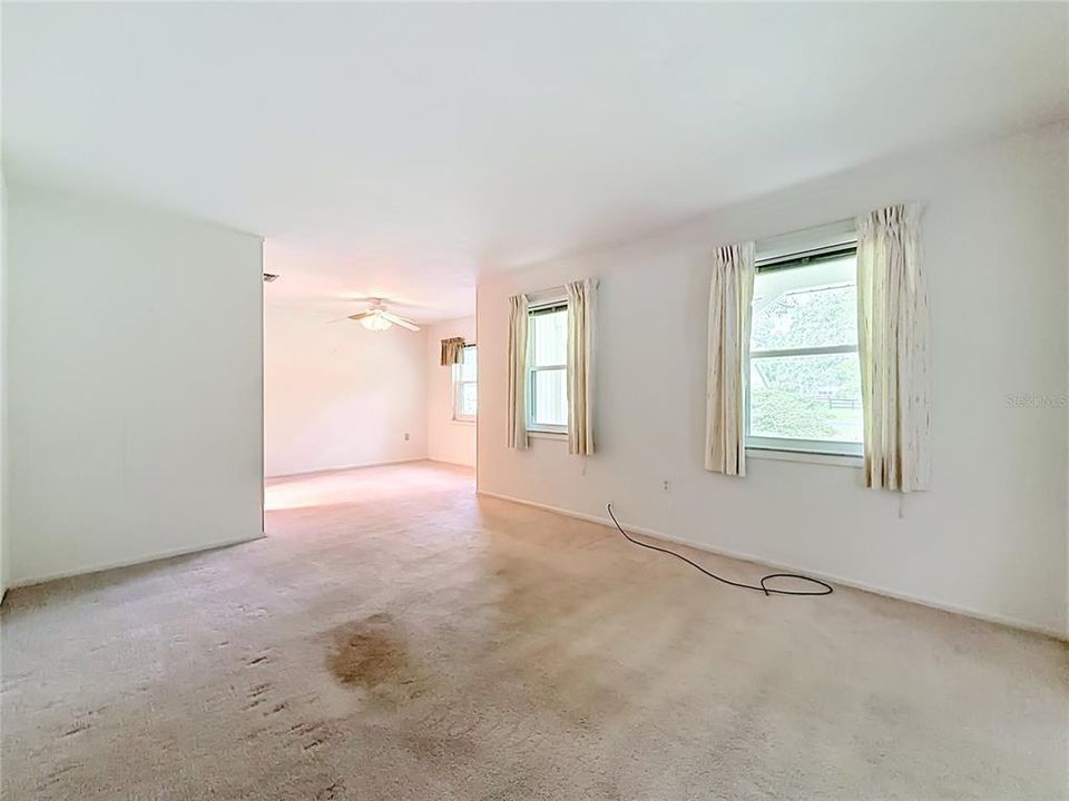 En Venta: $275,000 (3 camas, 2 baños, 1616 Pies cuadrados)