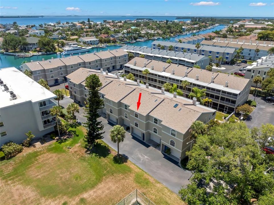 For Sale: $474,500 (2 beds, 2 baths, 1600 Square Feet)