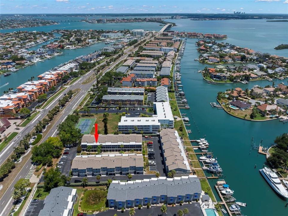 For Sale: $474,500 (2 beds, 2 baths, 1600 Square Feet)
