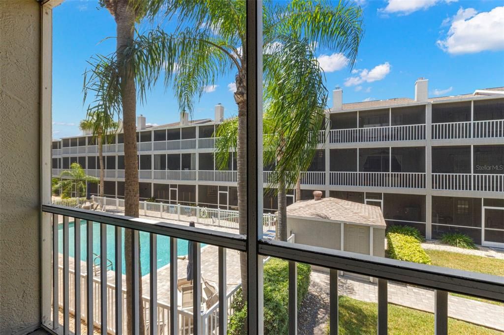 For Sale: $474,500 (2 beds, 2 baths, 1600 Square Feet)