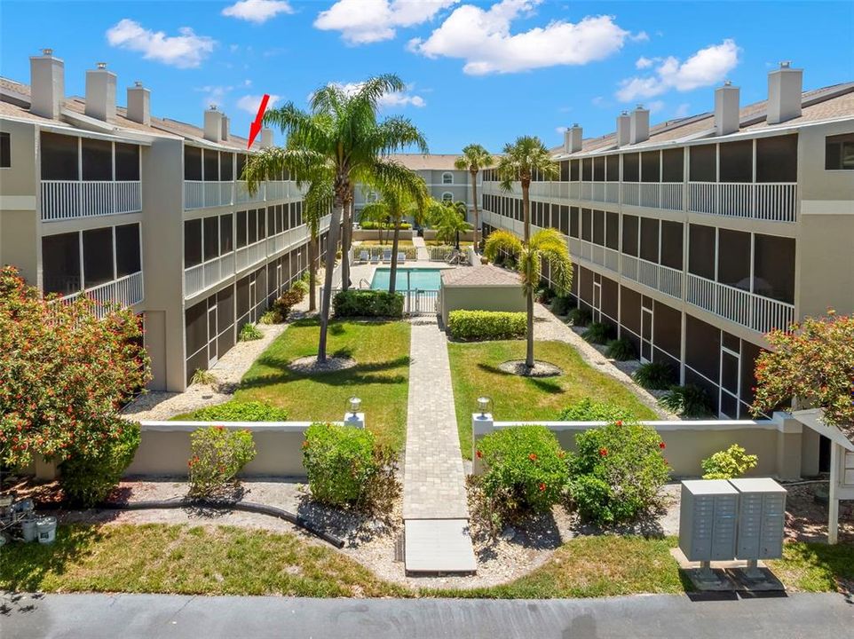 For Sale: $474,500 (2 beds, 2 baths, 1600 Square Feet)