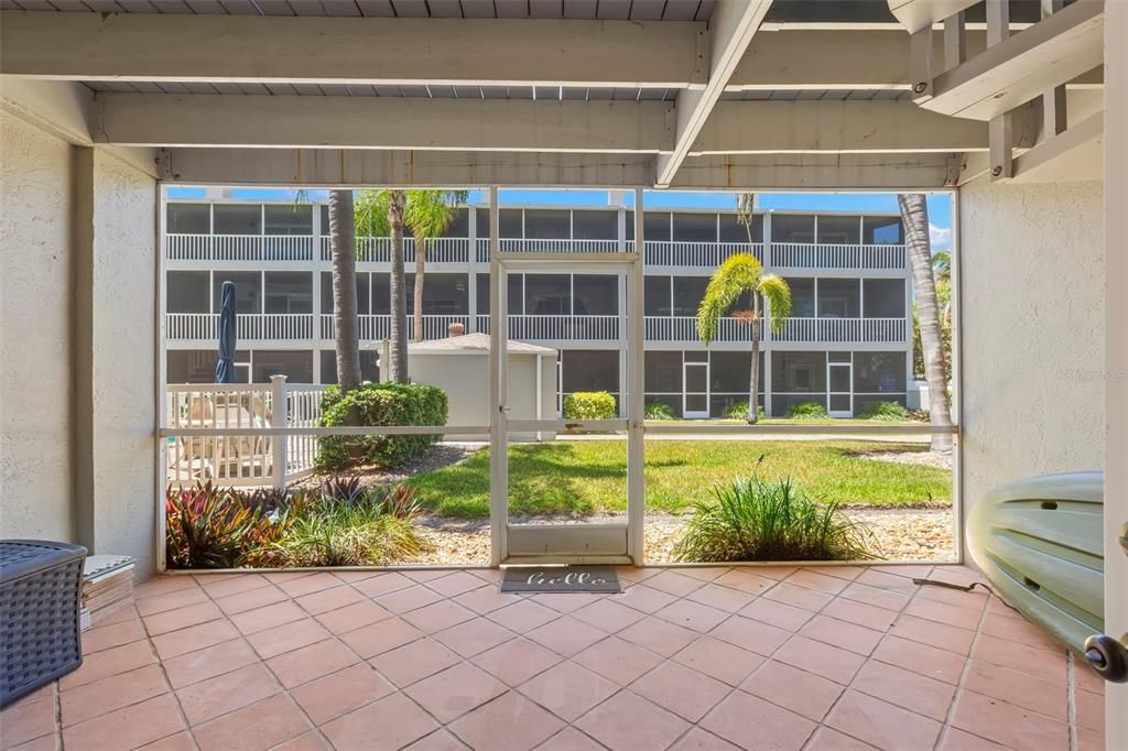 For Sale: $474,500 (2 beds, 2 baths, 1600 Square Feet)