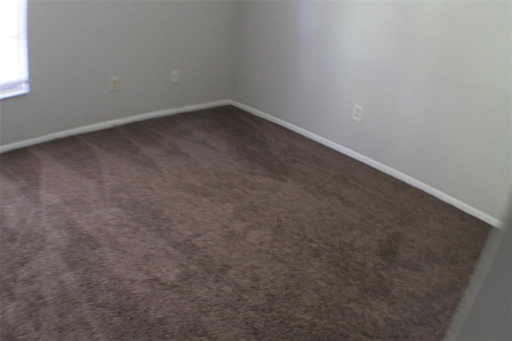 For Rent: $1,300 (2 beds, 2 baths, 912 Square Feet)