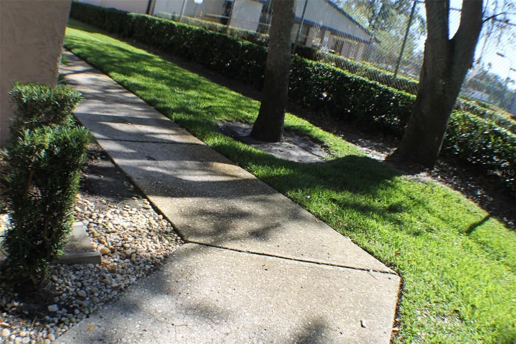 For Rent: $1,300 (2 beds, 2 baths, 912 Square Feet)