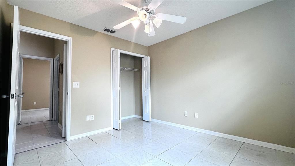 En Venta: $355,900 (3 camas, 2 baños, 1580 Pies cuadrados)