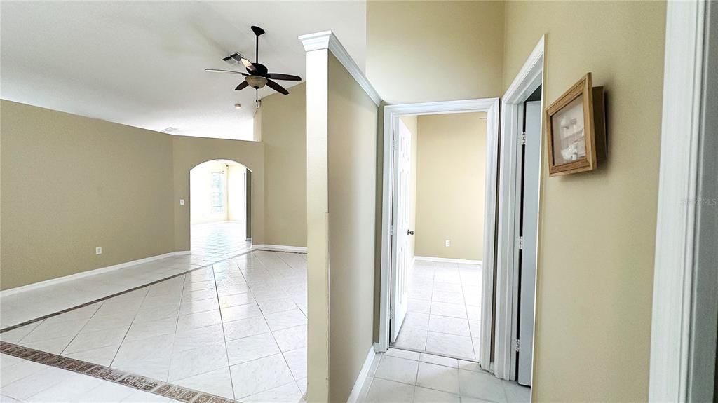 En Venta: $355,900 (3 camas, 2 baños, 1580 Pies cuadrados)