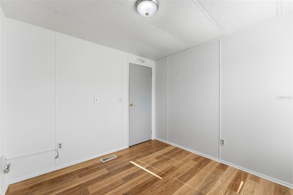 На продажу: $153,000 (2 спален, 2 ванн, 936 Квадратных фут)