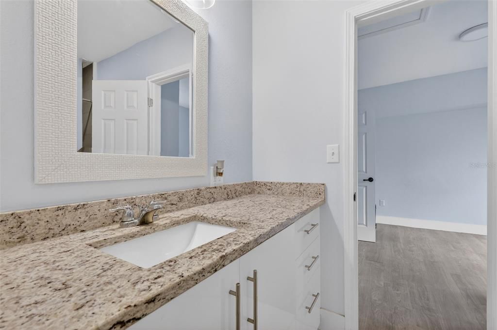 For Sale: $274,500 (3 beds, 2 baths, 1403 Square Feet)