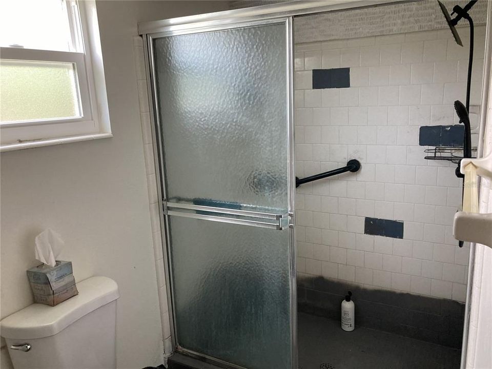 For Sale: $50,000 (2 beds, 2 baths, 1144 Square Feet)