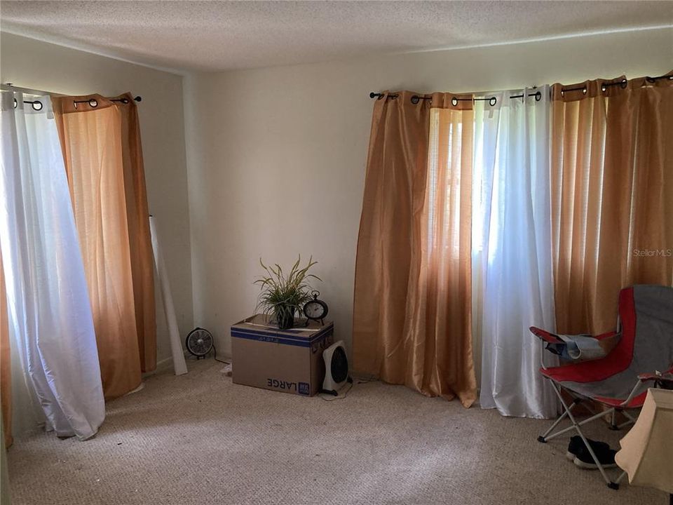 For Sale: $50,000 (2 beds, 2 baths, 1144 Square Feet)