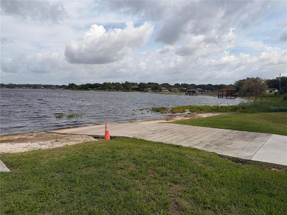 For Sale: $649,900 (5 beds, 3 baths, 2518 Square Feet)