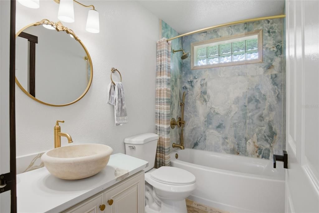 For Sale: $649,900 (5 beds, 3 baths, 2518 Square Feet)