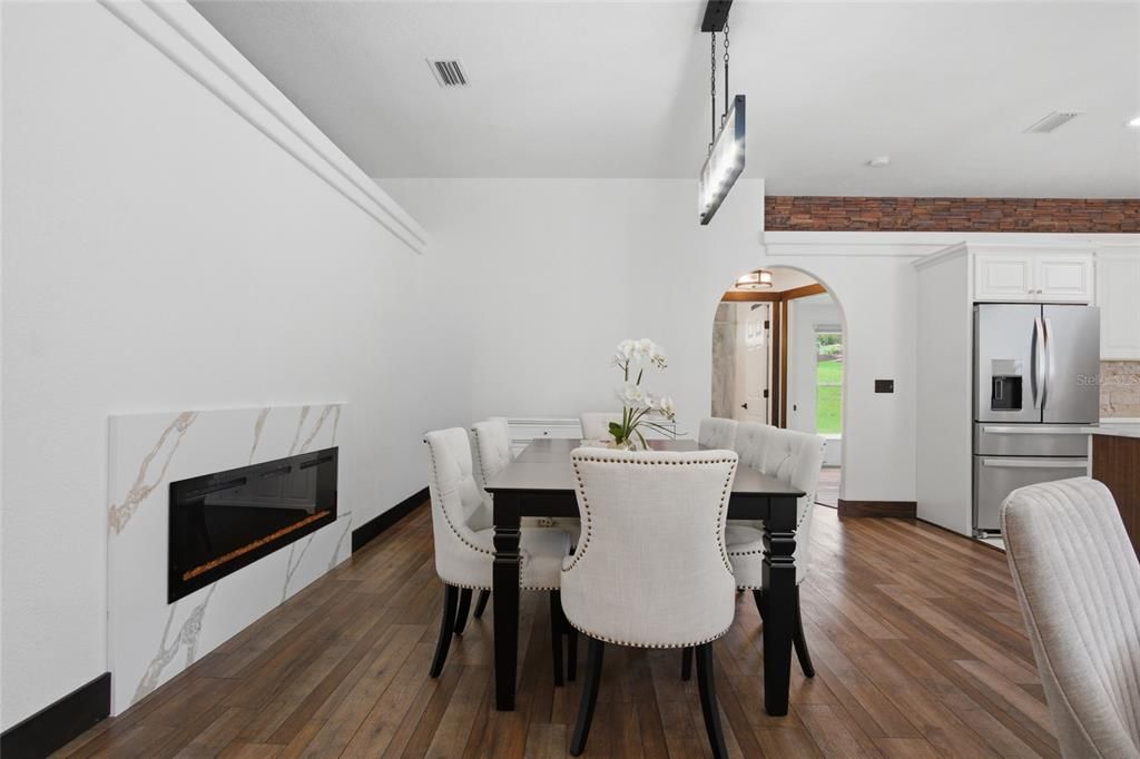 For Sale: $649,900 (5 beds, 3 baths, 2518 Square Feet)