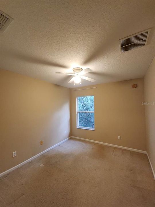 For Rent: $2,100 (3 beds, 2 baths, 1472 Square Feet)