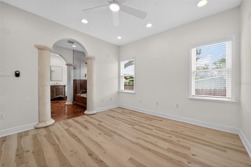 For Sale: $689,900 (5 beds, 3 baths, 4554 Square Feet)