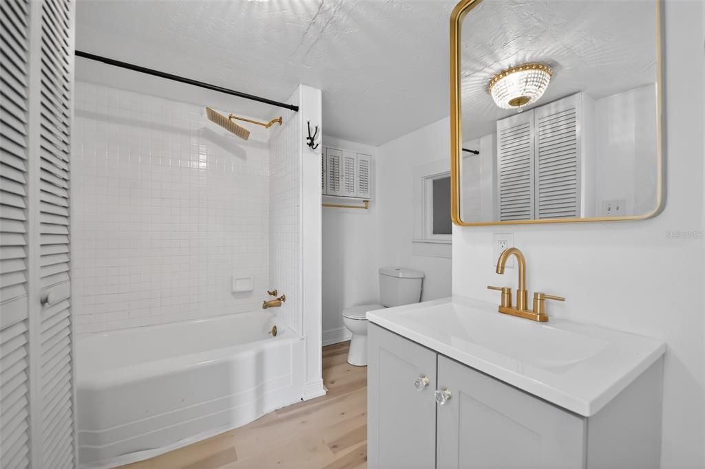 For Sale: $689,900 (5 beds, 3 baths, 4554 Square Feet)