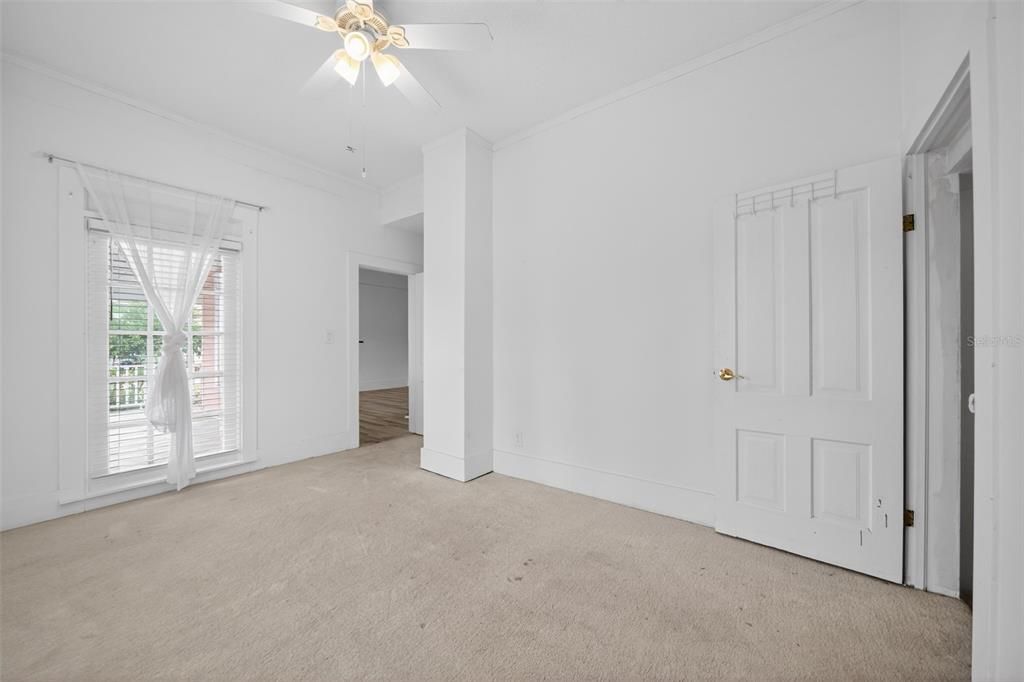 For Sale: $689,900 (5 beds, 3 baths, 4554 Square Feet)