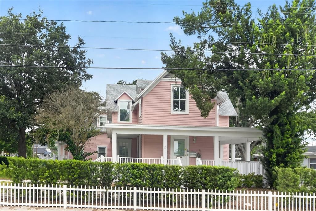 For Sale: $689,900 (5 beds, 3 baths, 4554 Square Feet)