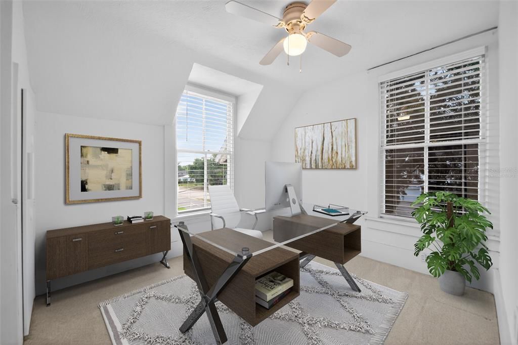 For Sale: $689,900 (5 beds, 3 baths, 4554 Square Feet)
