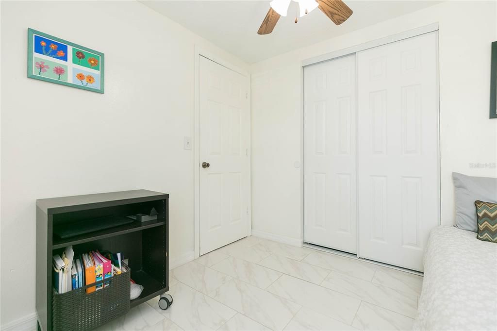 Active With Contract: $345,300 (4 beds, 1 baths, 1174 Square Feet)