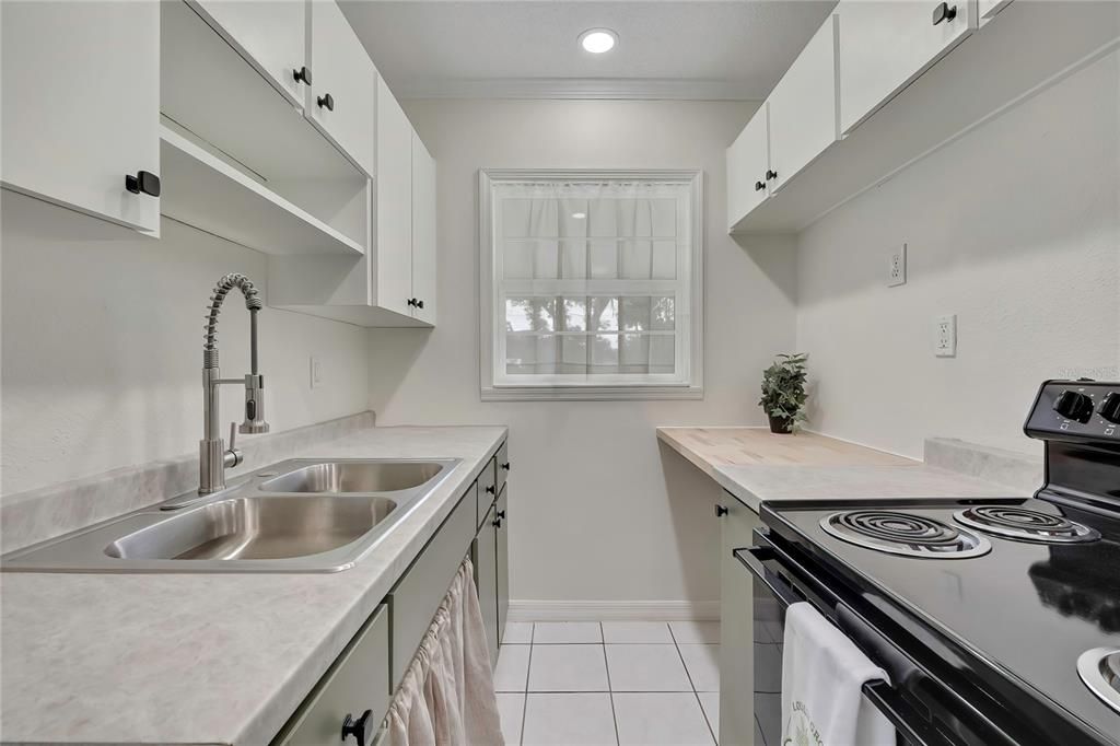 En Venta: $200,000 (2 camas, 1 baños, 875 Pies cuadrados)
