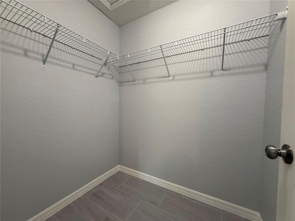 Activo con contrato: $209,900 (3 camas, 2 baños, 1232 Pies cuadrados)