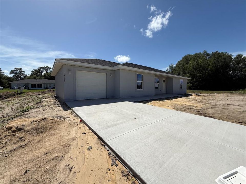 Activo con contrato: $209,900 (3 camas, 2 baños, 1232 Pies cuadrados)