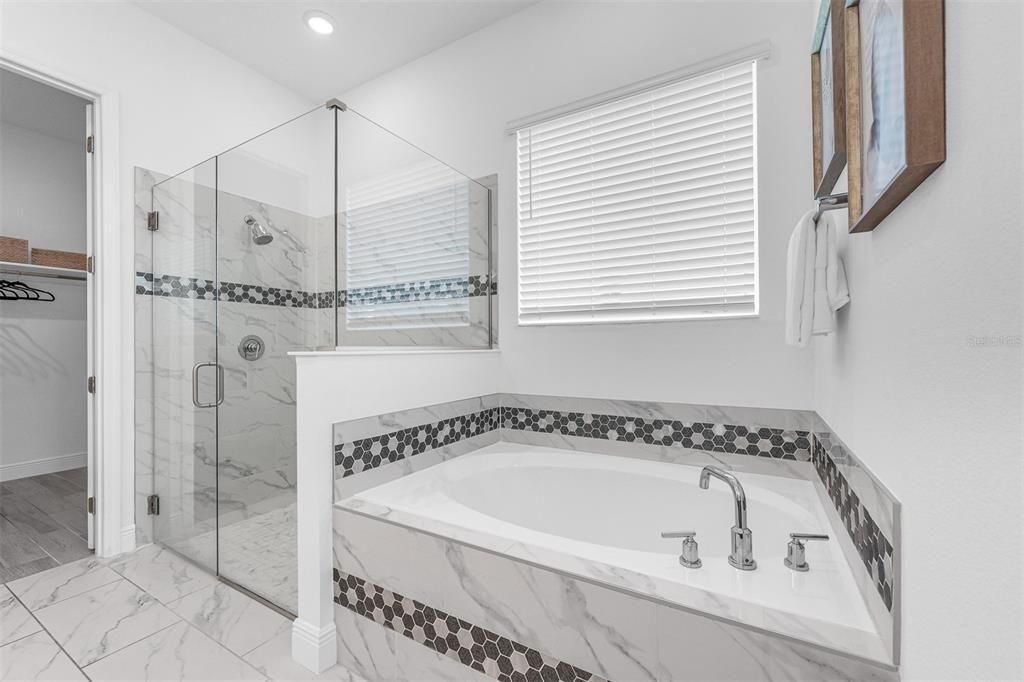 For Sale: $1,326,000 (5 beds, 3 baths, 3717 Square Feet)