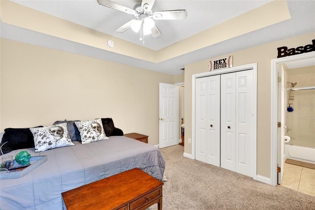 For Sale: $425,000 (4 beds, 3 baths, 2424 Square Feet)