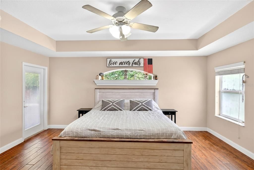 For Sale: $425,000 (4 beds, 3 baths, 2424 Square Feet)