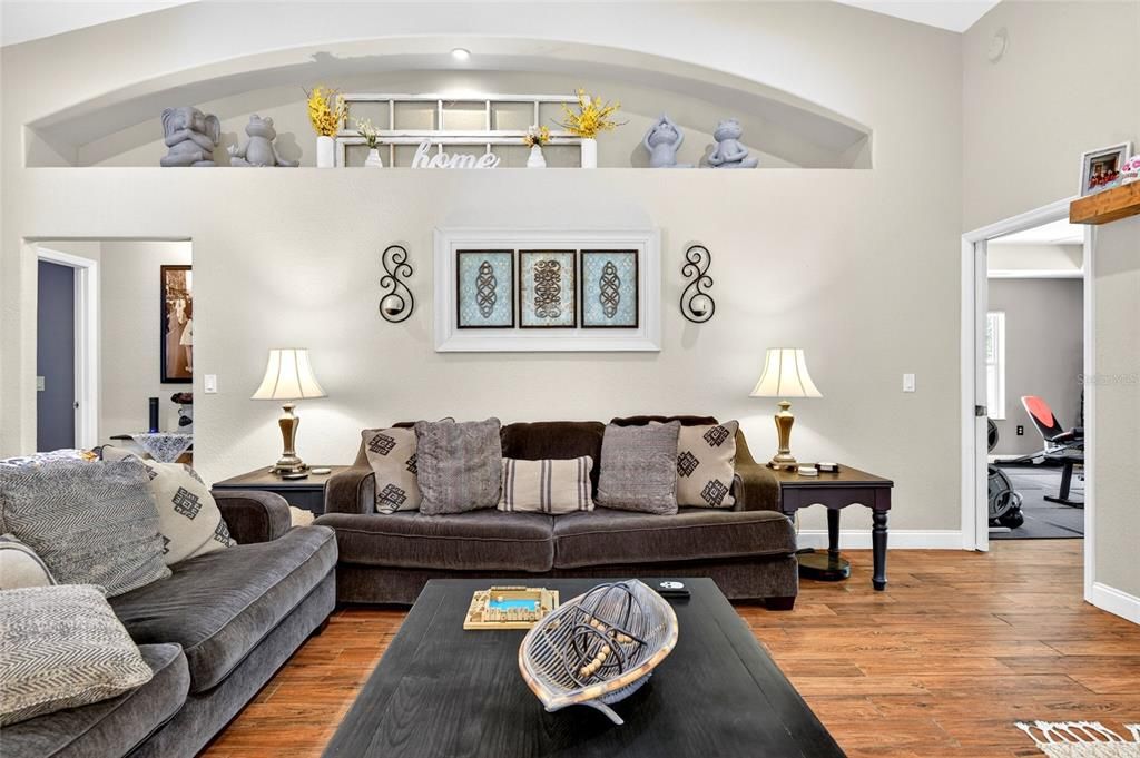 For Sale: $425,000 (4 beds, 3 baths, 2424 Square Feet)