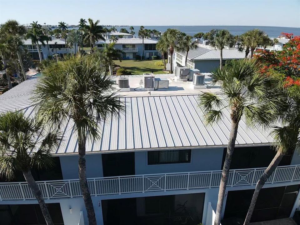For Sale: $559,000 (2 beds, 2 baths, 1176 Square Feet)