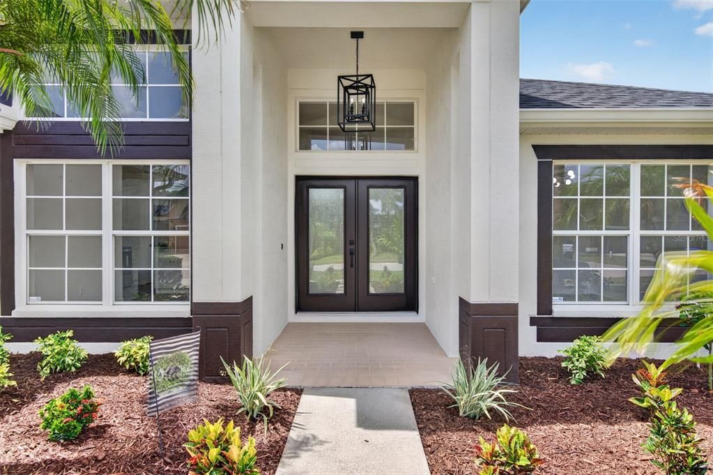 For Sale: $499,999 (4 beds, 3 baths, 2487 Square Feet)