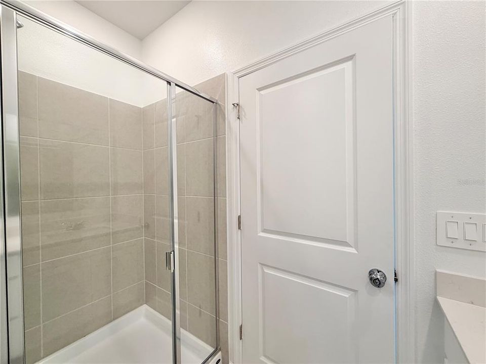 En Renta: $2,600 (4 camas, 2 baños, 2000 Pies cuadrados)