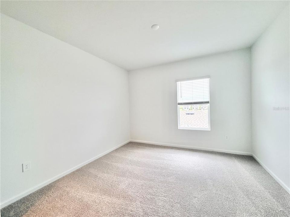 En Renta: $2,600 (4 camas, 2 baños, 2000 Pies cuadrados)